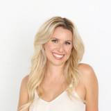 Headshot of Austin Reiki practitioner Alison Papazois